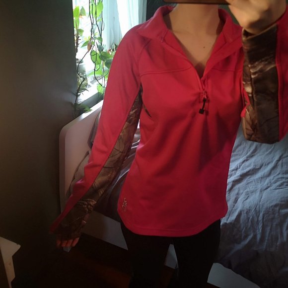 Pink & Camo Longsleeve Quarter-zip - Picture 6 of 6